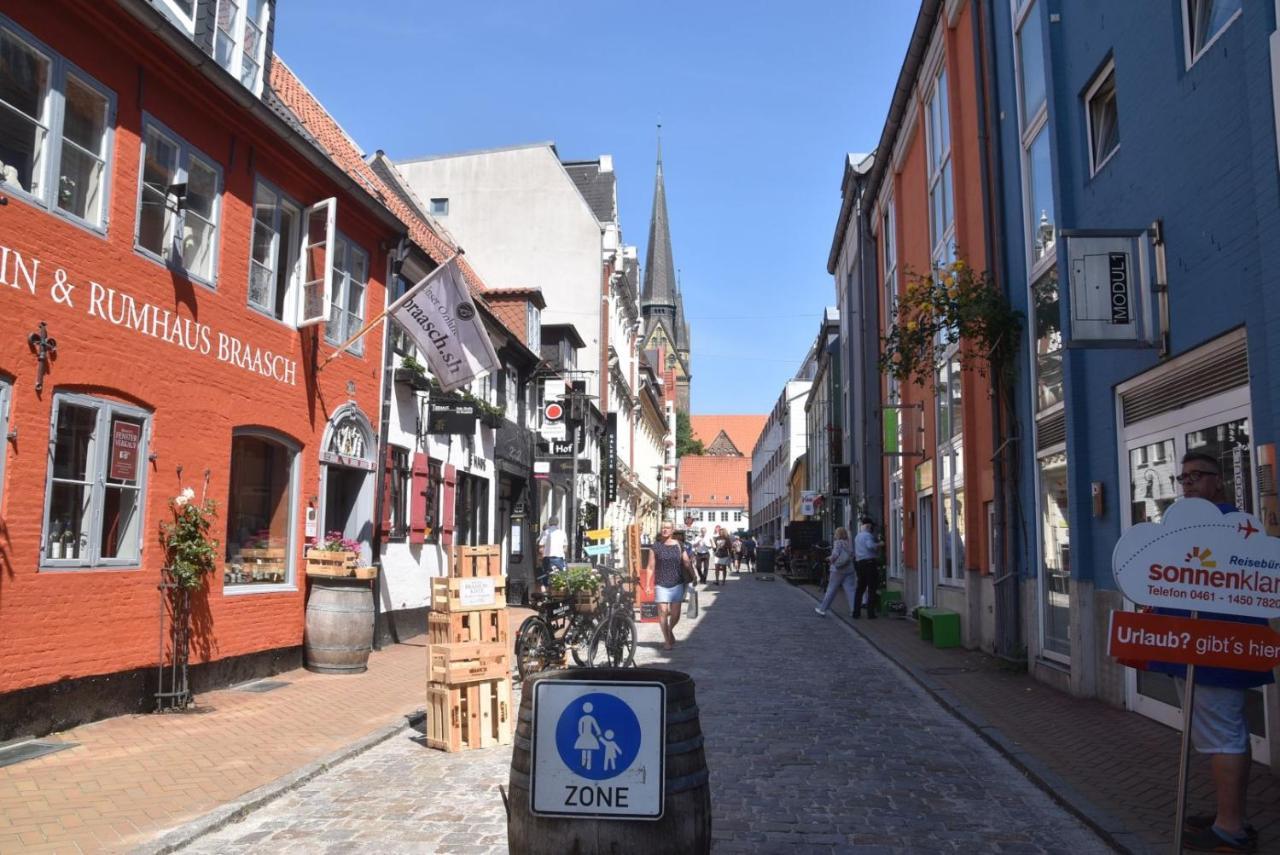Fewo1846 - An Der Alten Kaffeeroesterei - Stilvoll Eingerichtete 2-Zimmer-Wohnung Im Stadtzentrum Flensburg Eksteriør bilde